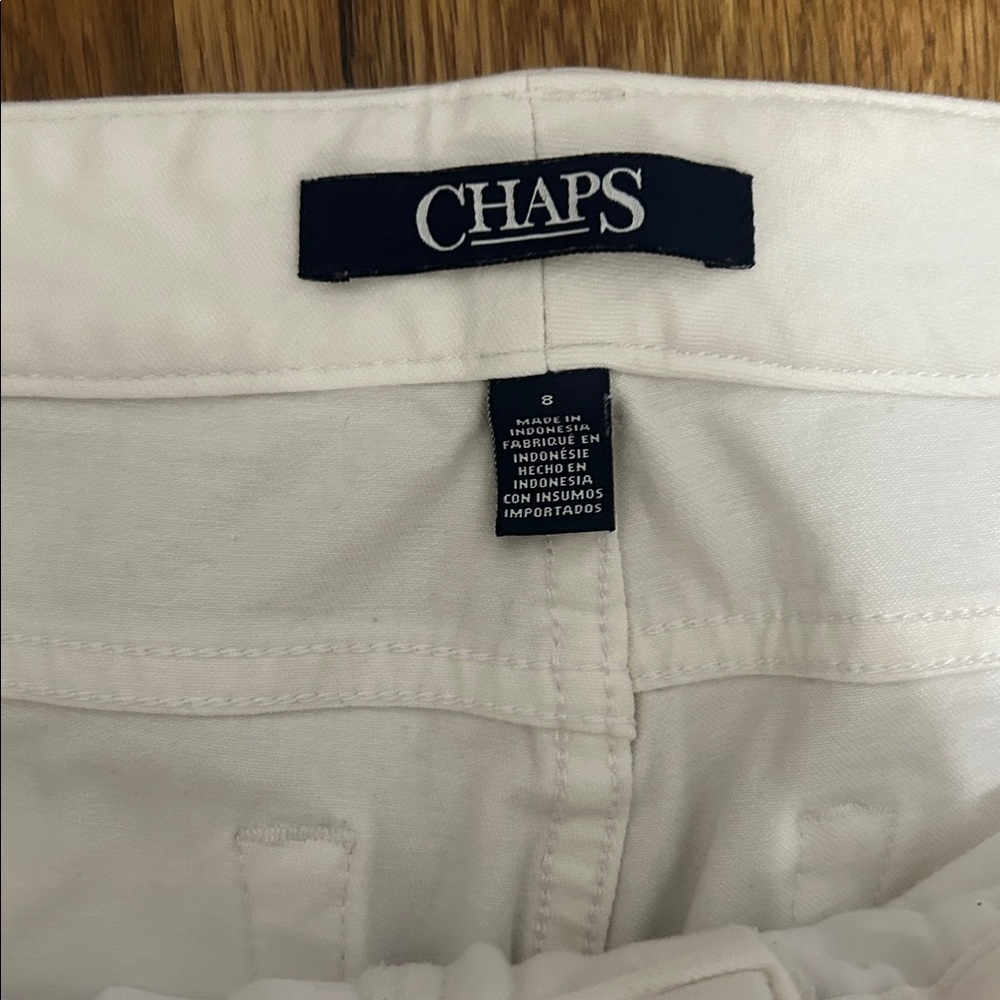 ๐5/$15 Chaps Women's Straight Leg Jeans in White - Picture 2 of 3